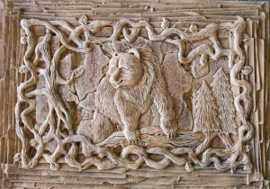 Медведь в лесу